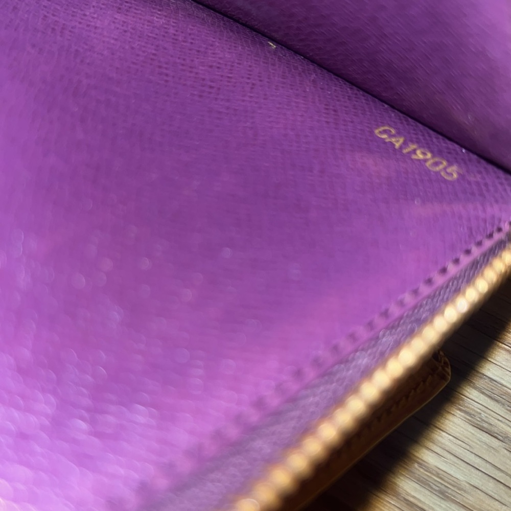 Yellow Louis Vuitton Epi Wallet               Purple Interior - Picture 4 of 10